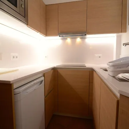 Medes Park I 4-5 Apartament