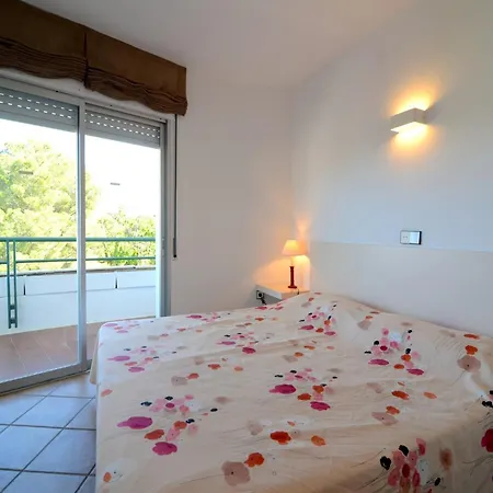Medes Park I 4-5 *